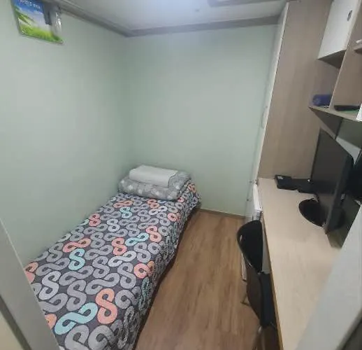 O2 Oneroomtel Shinonhyun Branch * Seul