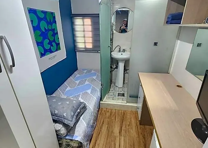 O2 Oneroomtel Shinonhyun Branch Ostello *